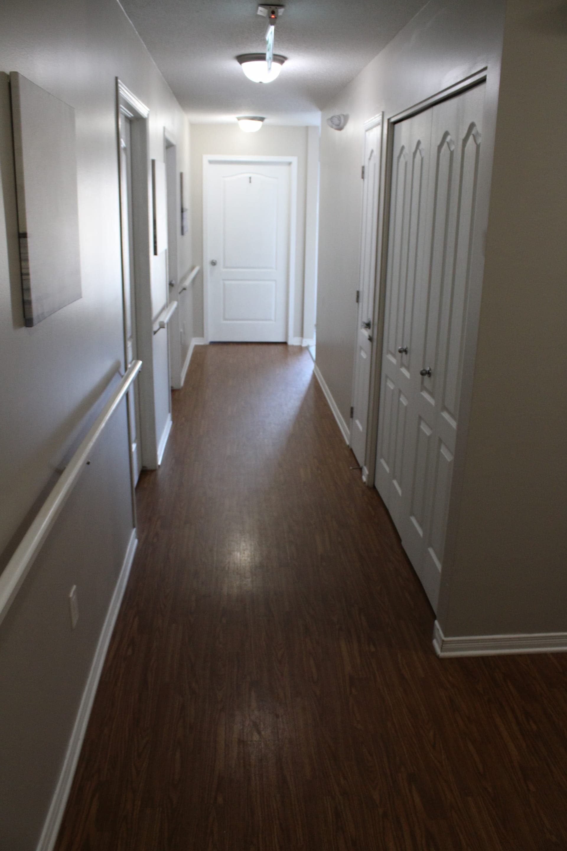 Couloir bien éclairé